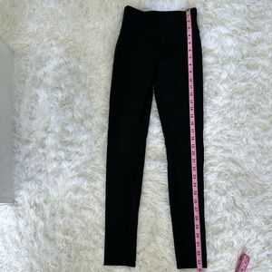 Stretchy black petite leggings